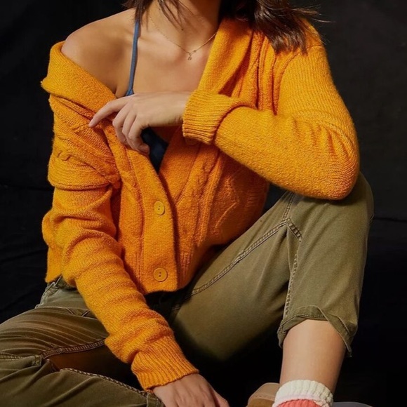 NWOT PILCRO CABLE KNIT CARDIGAN SWEATER IN MANGO SIZE XS Z360-1 - Picture 2 of 5